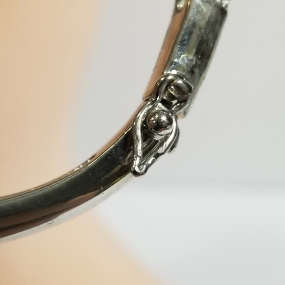 Lia Sophia LS crystal paved hinged bangle bracelet 1.2003 - Picture 8 of 12